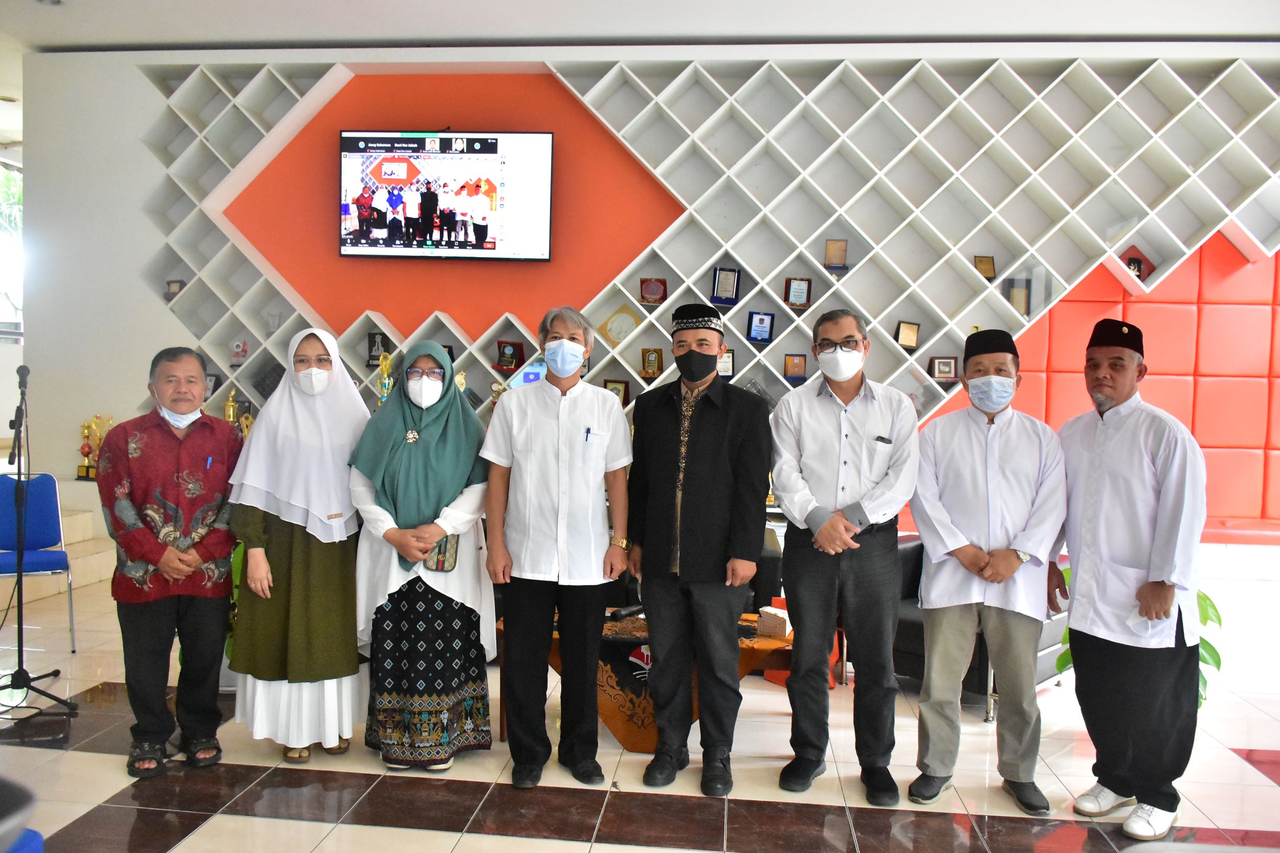 Fakultas Pendidikan Teknologi dan Kejuruan Universitas Pendidikan Indonesia (FPTK UPI) menyelenggarakan kegiatan Muhasabah