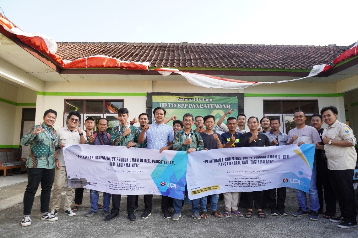 LOGISTICS ENGINEERING STUDY PROGRAM SUCCESSFULLY CONDUCTS EXPORT AND E-COMMERCE TRAINING IN TASIKMALAYA REGENCY
